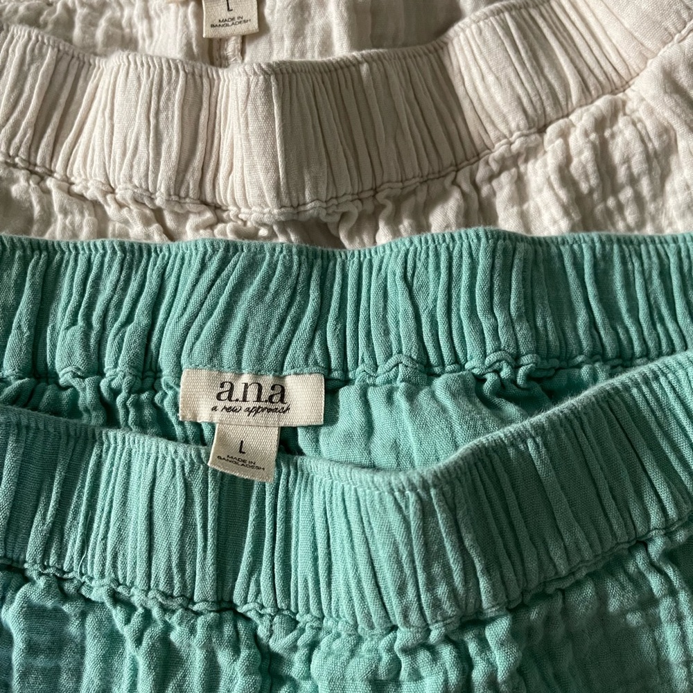 Lounge shorts, nwot, never warn